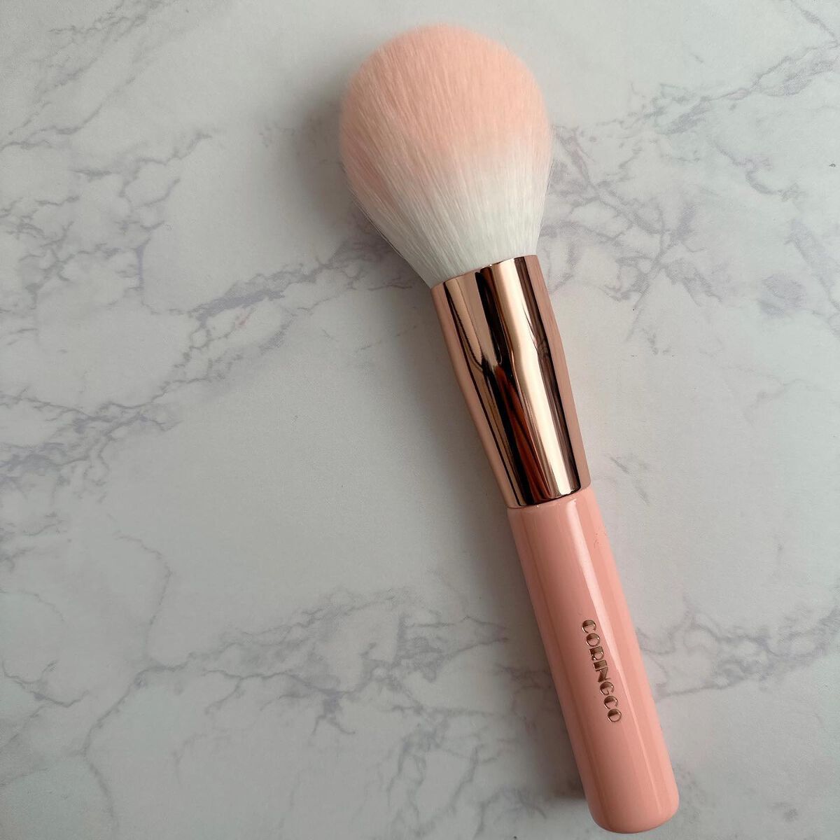 エレガントスウィートピンクブラシ 01 パウダーブラシ/CORINGCO/メイクブラシを使ったクチコミ（3枚目）
