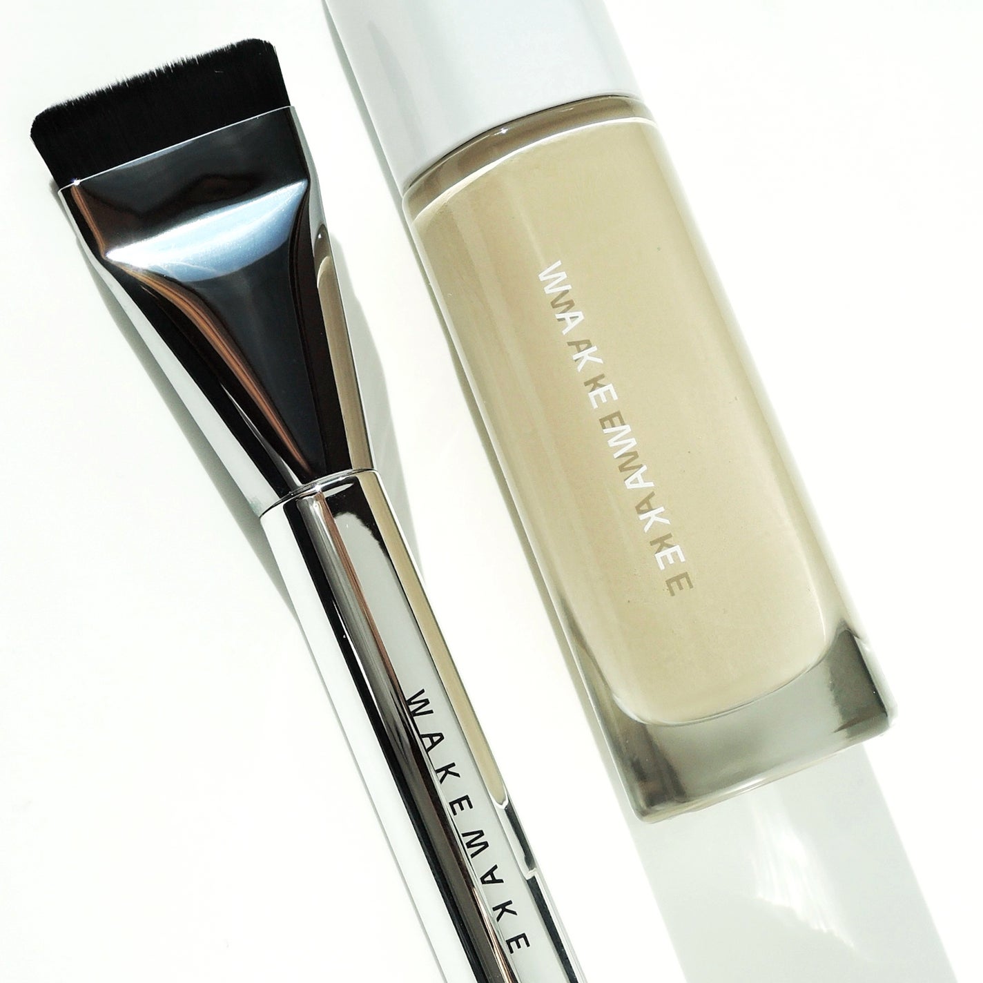 ウォーターグロウコーティングファンデーション/wakemake/リキッドファンデーションを使ったクチコミ(1枚目)