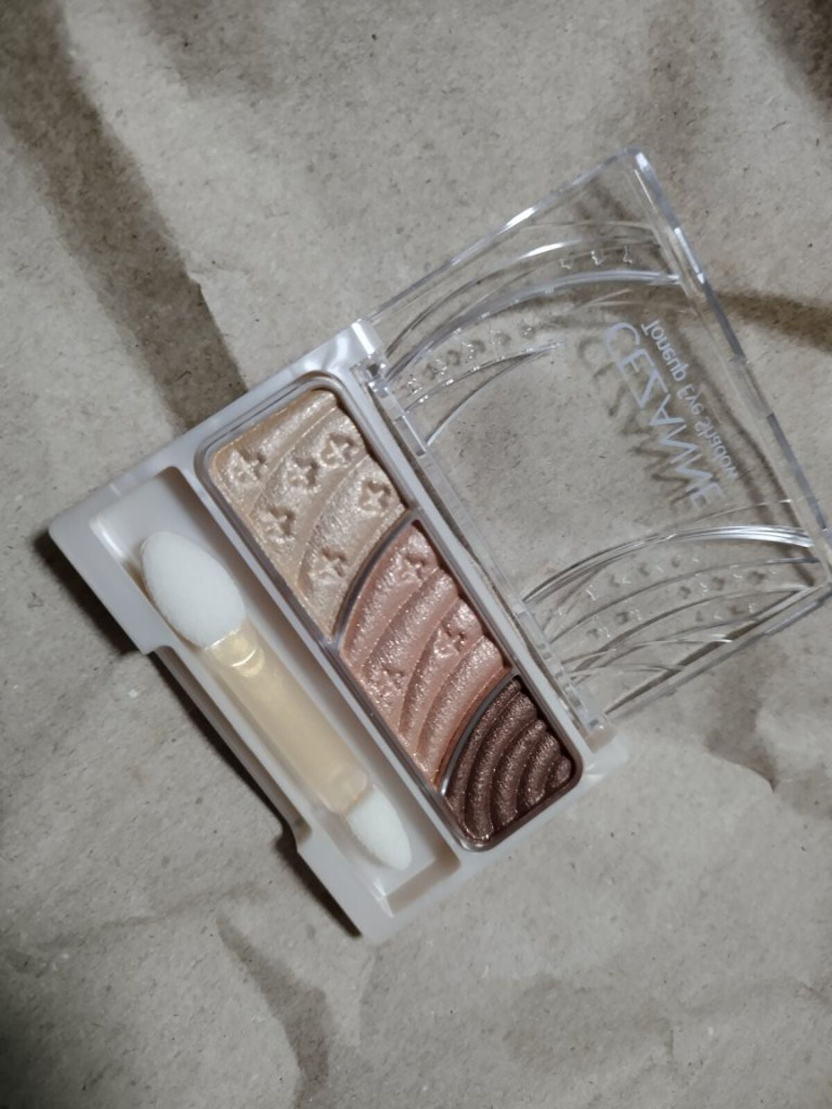 トーンアップアイシャドウ/CEZANNE/アイシャドウパレットを使ったクチコミ(1枚目)