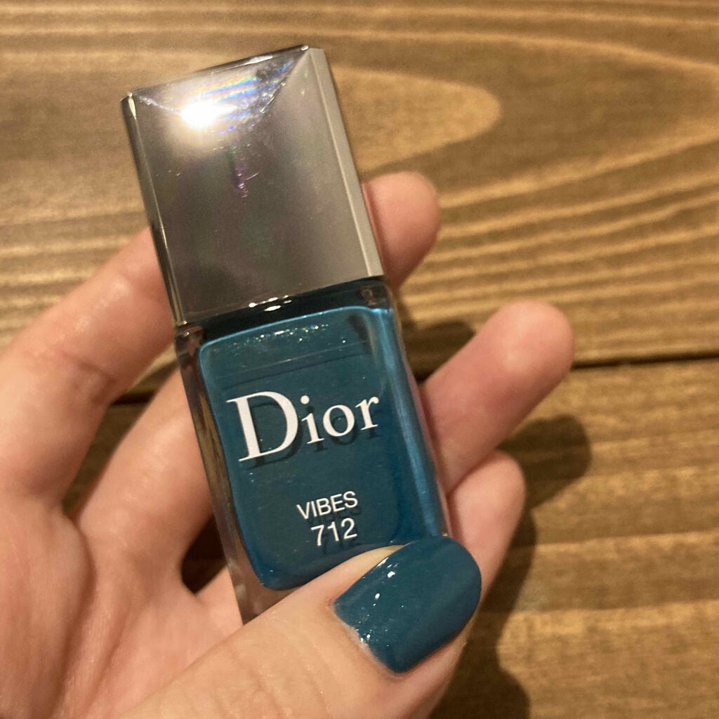 ディオール ヴェルニ<グロウ バイブス>/Dior/マニキュアを使ったクチコミ(3枚目)