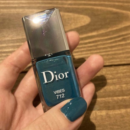 Dior ディオール ヴェルニ<グロウ バイブス>のクチコミ「Dior
ディオール ヴェルニ<グロウ バイブス>
712 バイブス
今年の1月にゲットした.....」(3枚目)