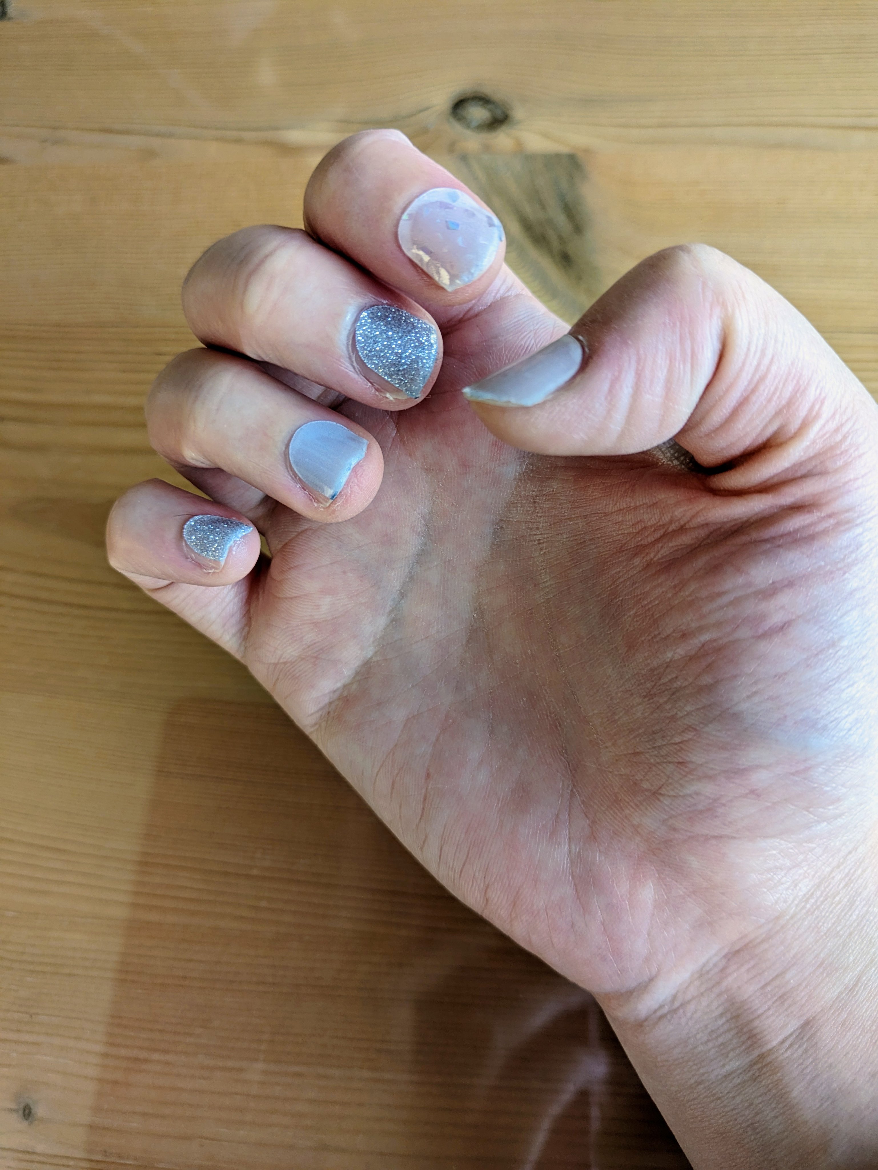 ジェルネイルシール（ハンド） Ｐ/DAISO/ネイルシールを使ったクチコミ（1枚目）