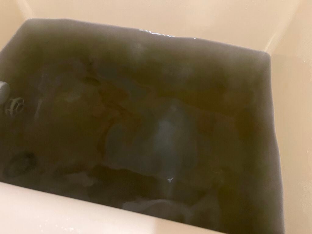 みゅう on LIPS 「お塩のお風呂 汗かきエステ気分黒の衝撃魅惑のカシスの香りパケ買..」(5枚目)