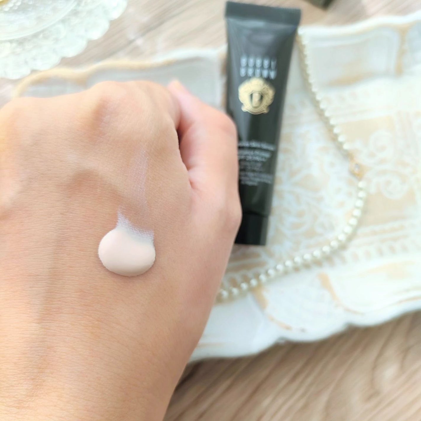 インテンシブ セラム ラディアンス プライマー/BOBBI BROWN/化粧下地を使ったクチコミ(3枚目)