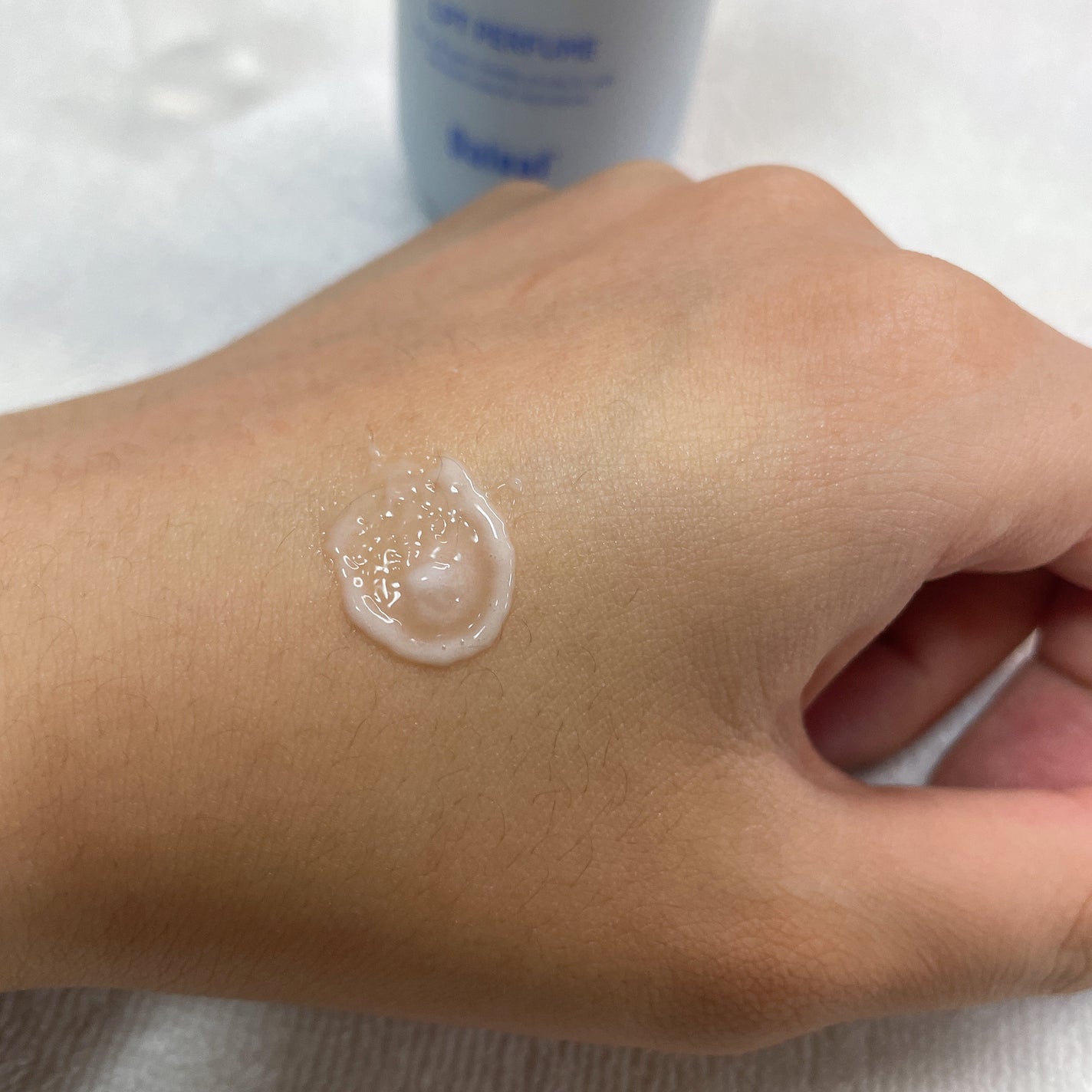 パフュームヘアパックインミスト Pink Breeze/Daleaf/アウトバストリートメントを使ったクチコミ(2枚目)