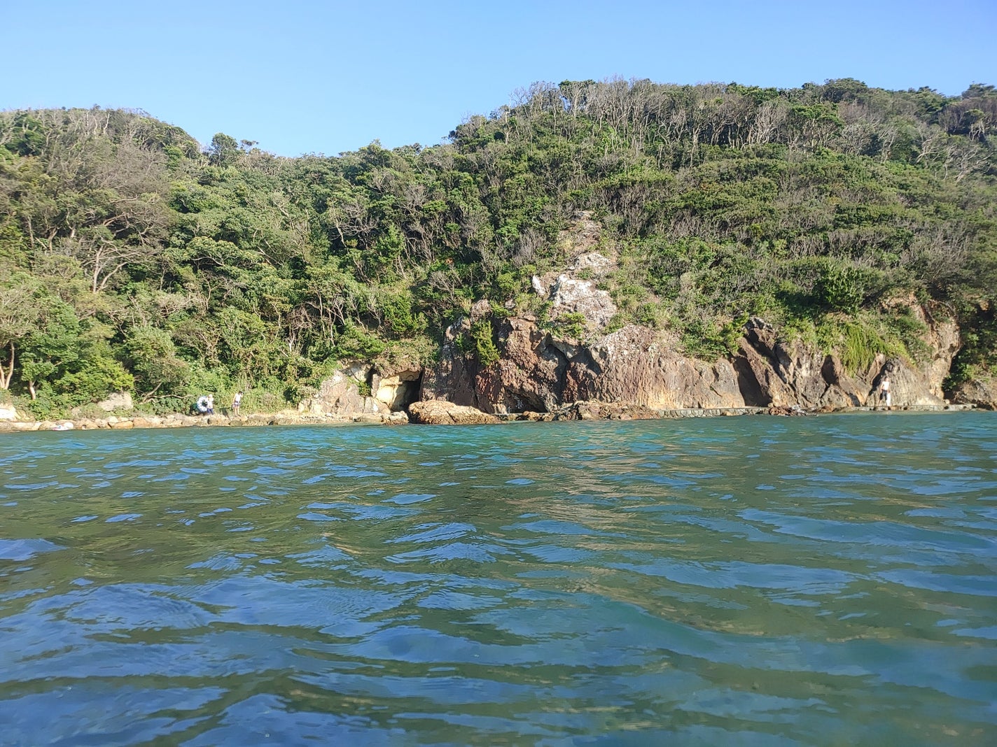 tai on LIPS 「海綺麗だったよー無印の日焼け止め良かった敏感肌の使ったわー..」(2枚目)