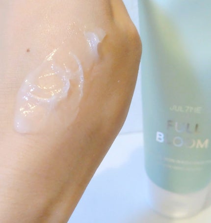 パフュームヘアエッセンス/JUL7ME/ヘアトリートメントを使ったクチコミ(9枚目)