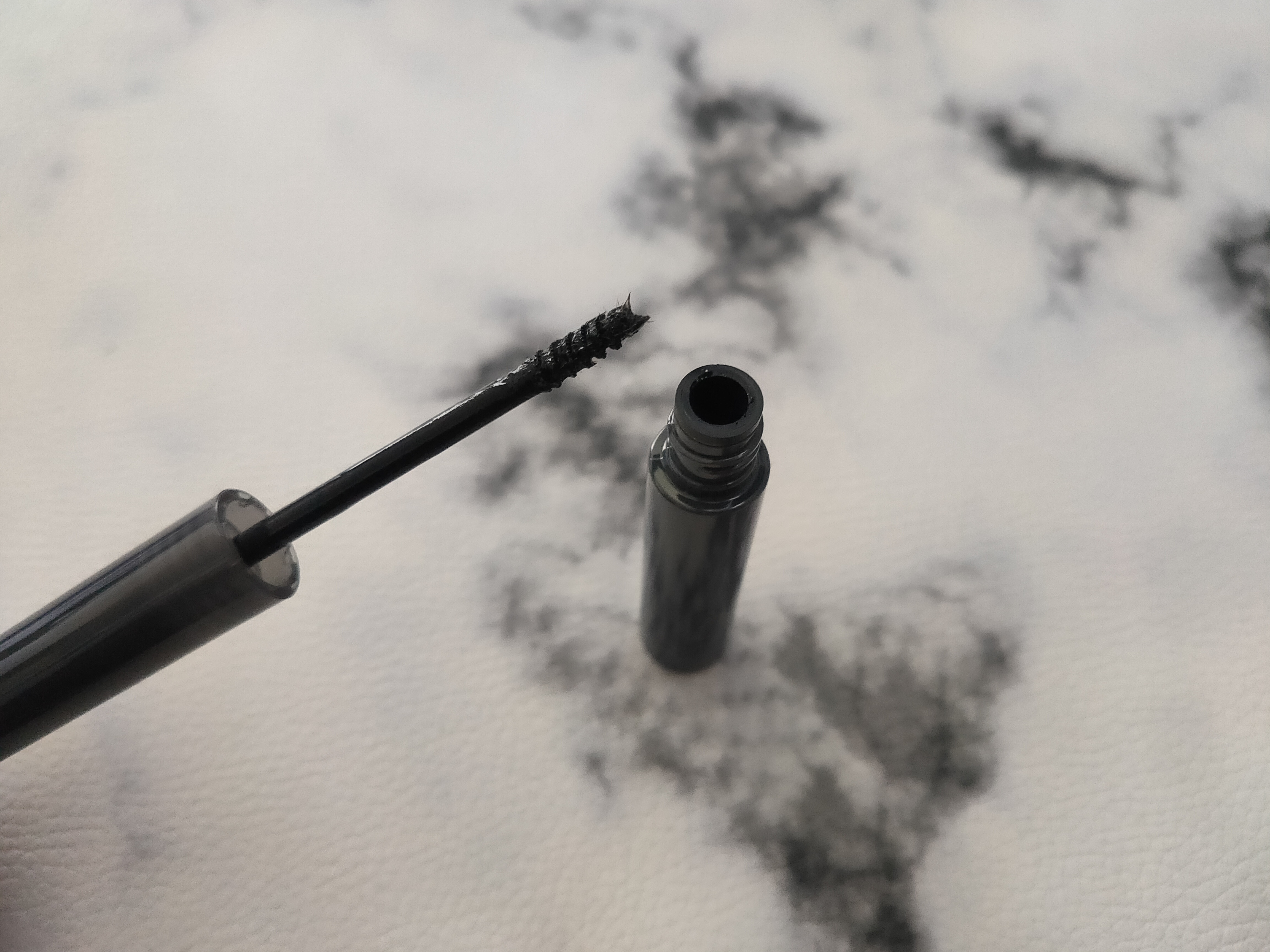 ミゼルエディ アンダーキープマスカラ 01 クリアブラック/ミゼルエディ/マスカラを使ったクチコミ（3枚目）