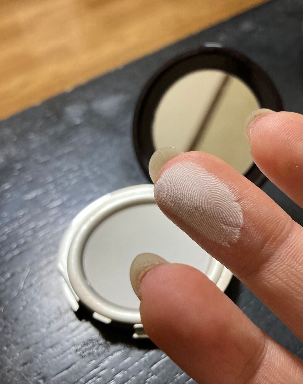 HYALURONIC HYDRA-POWDER/BY TERRY/ルースパウダーを使ったクチコミ(2枚目)