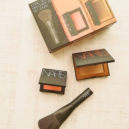 アイコニックグロー ミニチークセット/NARS/メイクアップキットを使ったクチコミ(6枚目)