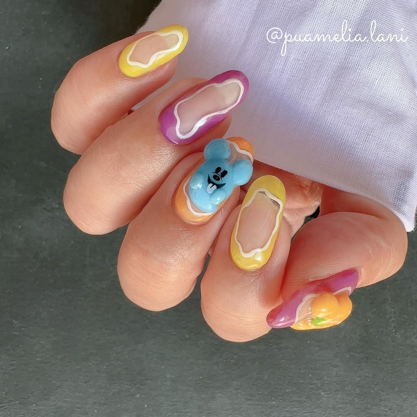 ラブリーポリマークレイジェル/グレースジェル/マニキュアを使ったクチコミ(3枚目)