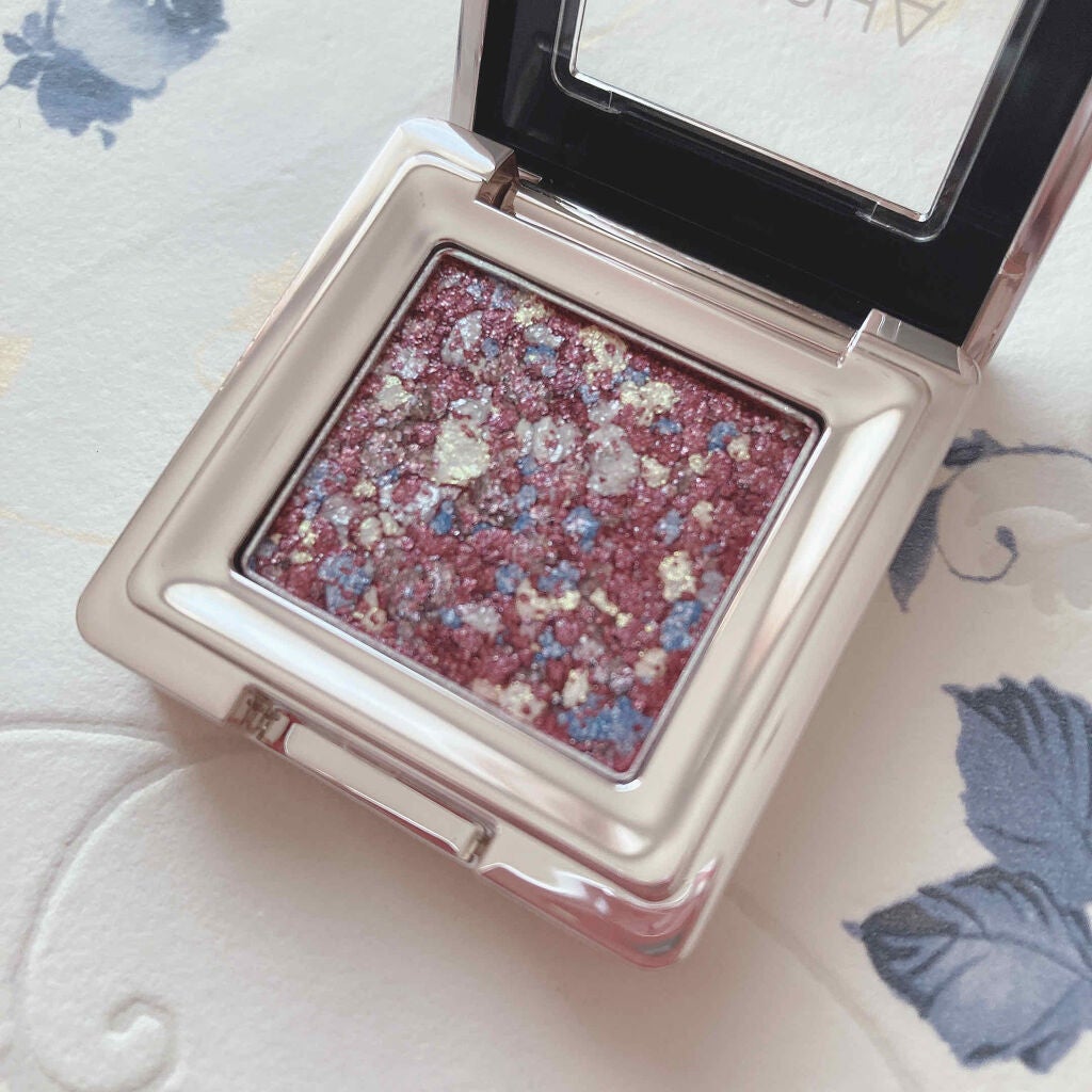 グリッタープリズム シャドウ/MISSHA/グリッターを使ったクチコミ(2枚目)