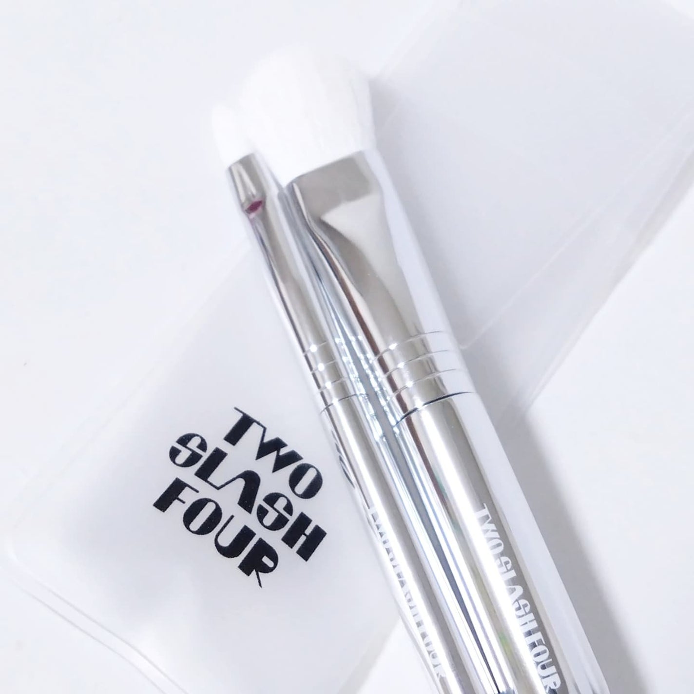 ストロビングフェイスキューブ/TWO SLASH FOUR/ハイライトを使ったクチコミ(3枚目)