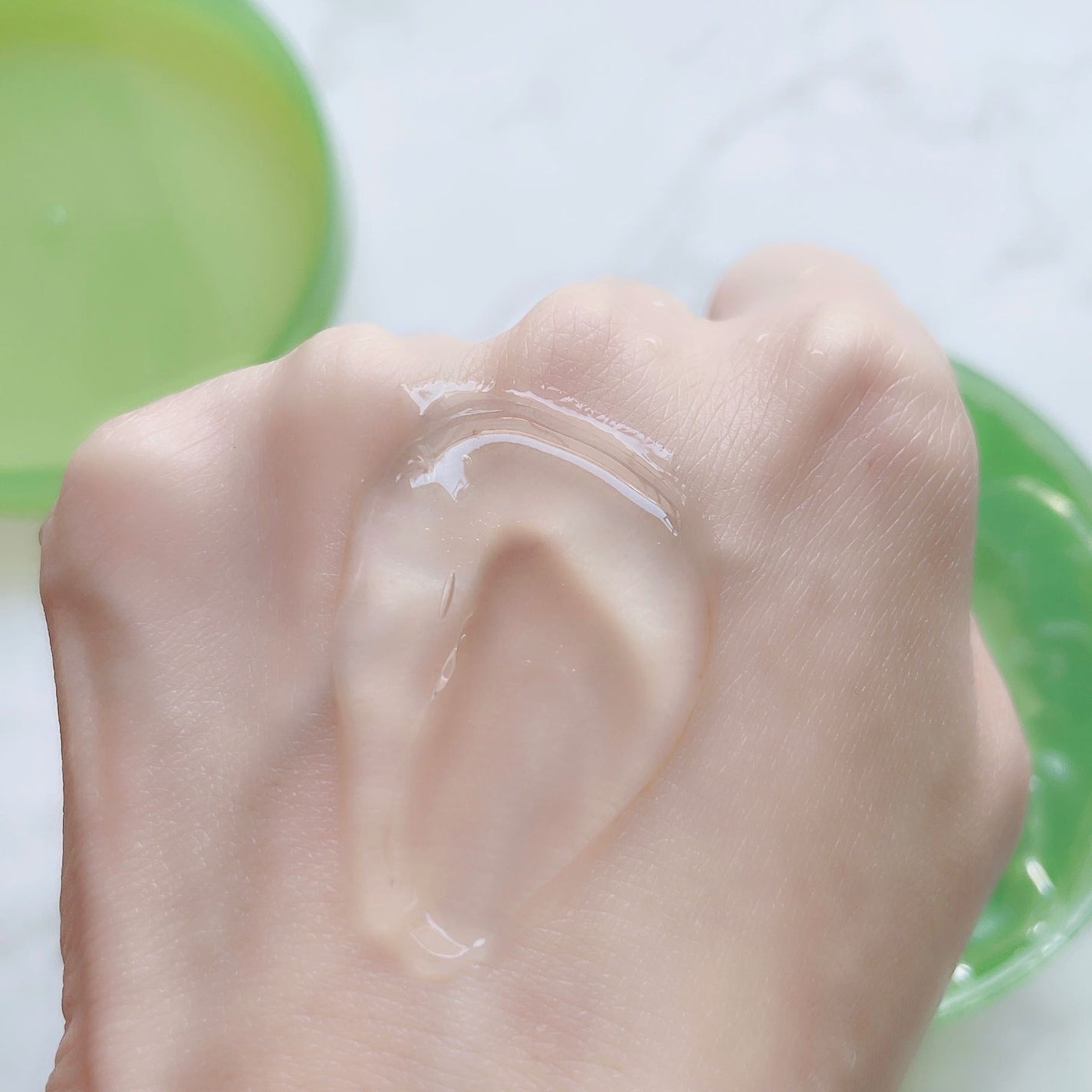 マイルド&モイスチャーアロエジェル/ネイチャーリパブリック/ボディローションを使ったクチコミ(5枚目)