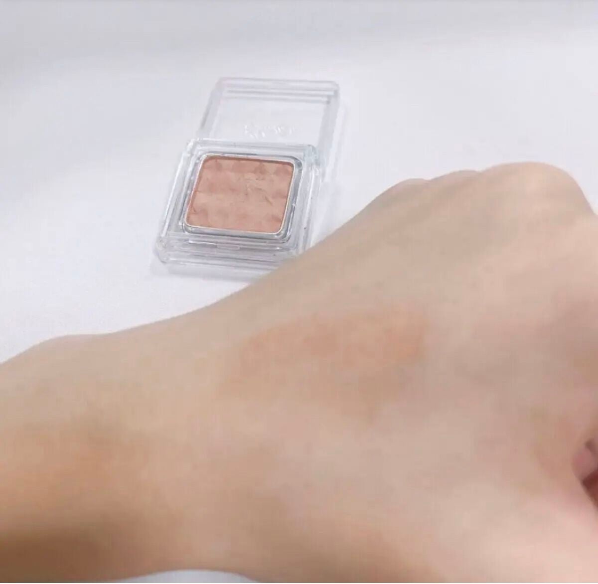 シェード&シャドー/BBIA/単色アイシャドウを使ったクチコミ(2枚目)