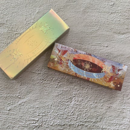 GirlCult 山海シリーズ 4色アイシャドウパレットのクチコミ「✔️GirlCult 山海系列 奇妙なアイシャドウパレット
/拾野鹿鸣
──────────.....」(3枚目)