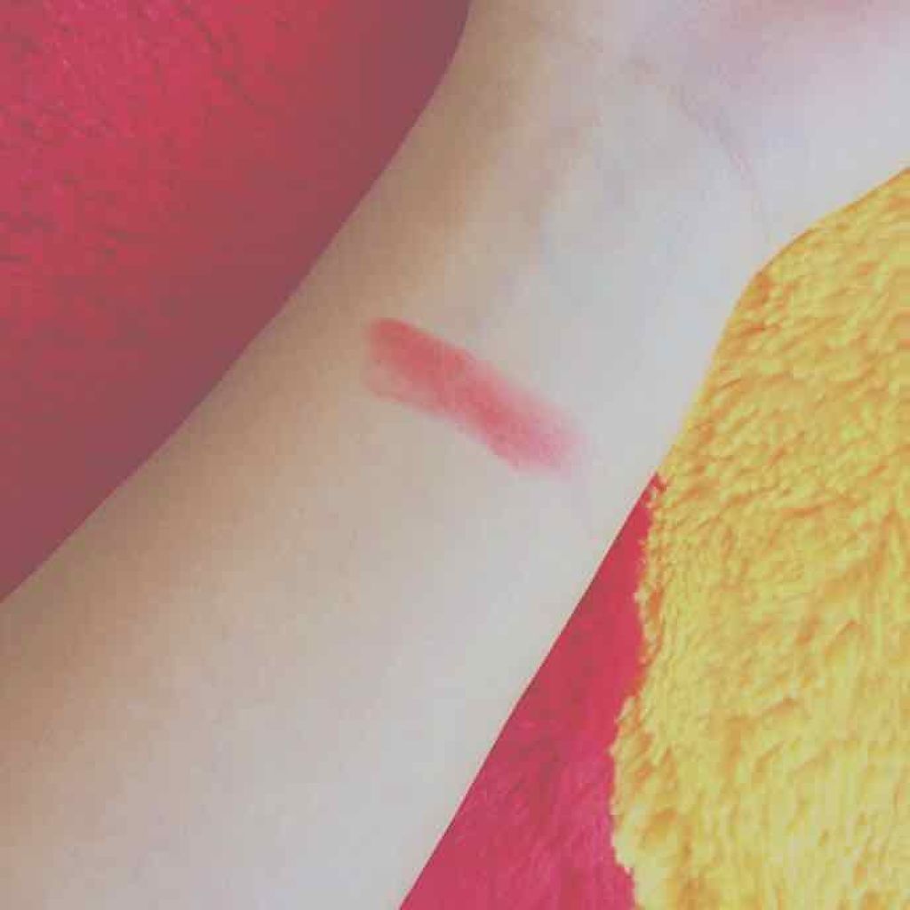 ラスティンググロスリップ/CEZANNE/口紅を使ったクチコミ（2枚目）