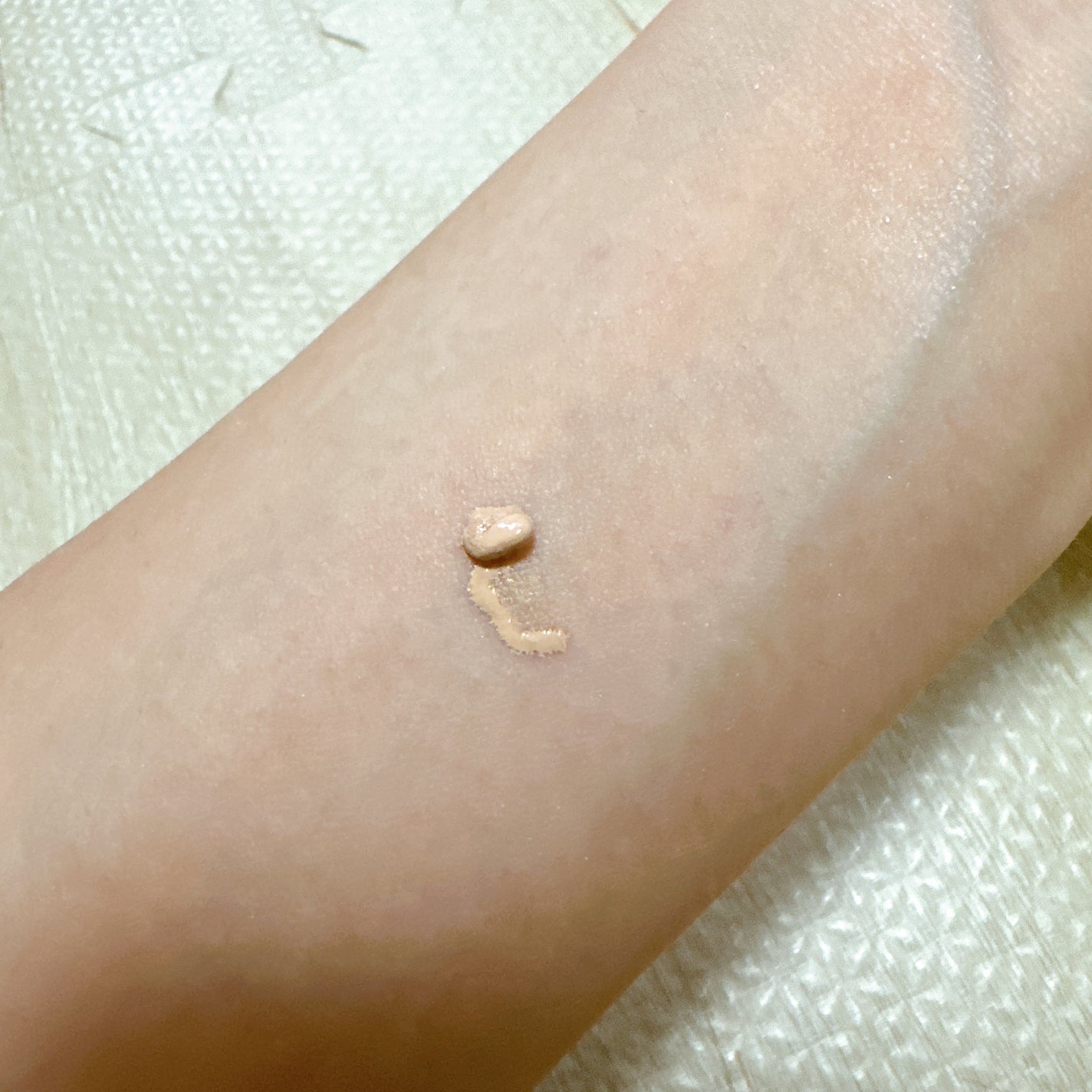 ライトリフレクティング ファンデーション/NARS/リキッドファンデーションを使ったクチコミ(5枚目)