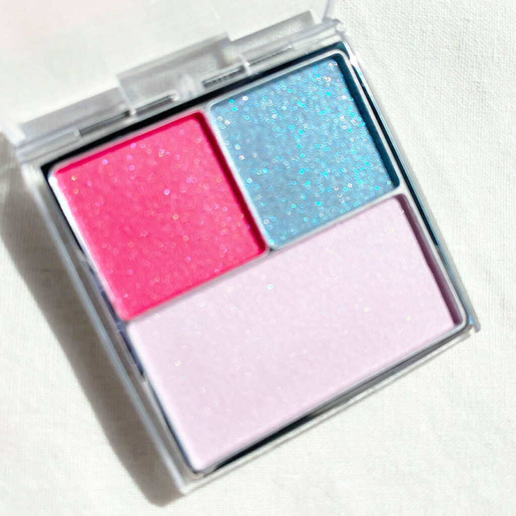 RMK ギャラクシーパレットのクチコミ「
■ふんわり発色！ミステリアスeye■
さてさて、今年もやってきましたイセタン
メイクアップ.....」（2枚目）