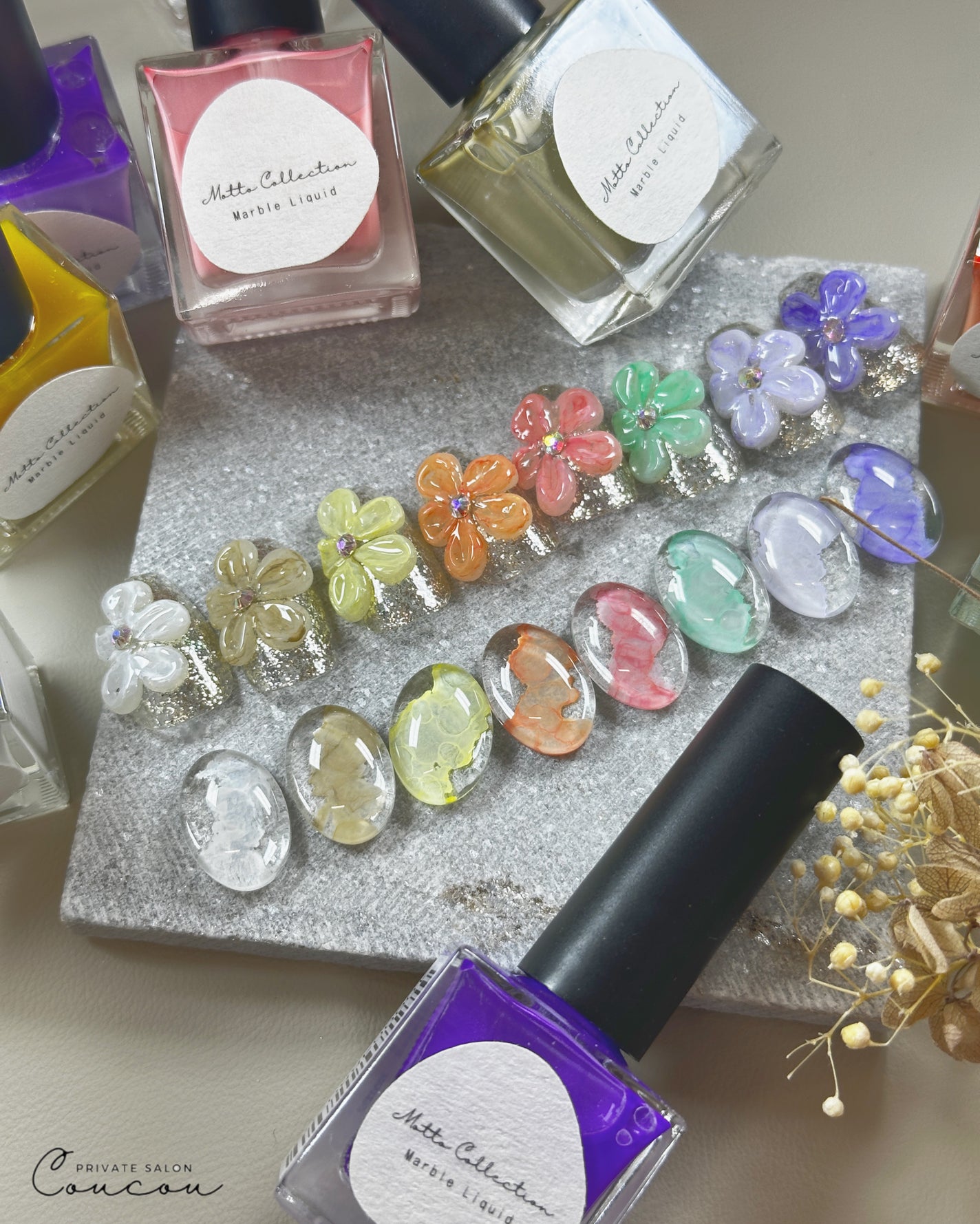 🐒ズボラママみっちゃんの高見えネイル💅 on LIPS 「他の投稿は@m.naiiil.99からみてね♡今日は@nail..」(1枚目)