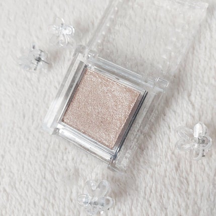 シングルカラーアイシャドウ 04 クリアラメ/CEZANNE/単色アイシャドウを使ったクチコミ(2枚目)