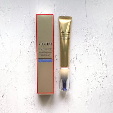 SHISEIDO バイタルパーフェクション リンクルリフト ディープレチノホワイト5のクチコミ「シワ改善かつ美白（メラニンの生成を抑え、シミ・そばかすを防ぐこと）も叶えてくれるパーツケアクリ.....」（3枚目）