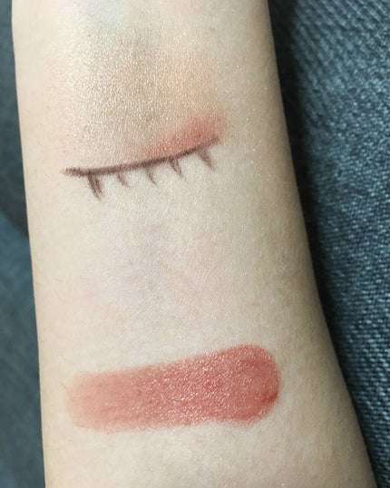 UR GLAM BLOOMING EYE COLOR PALETTE/U R GLAM/アイシャドウパレットを使ったクチコミ(2枚目)