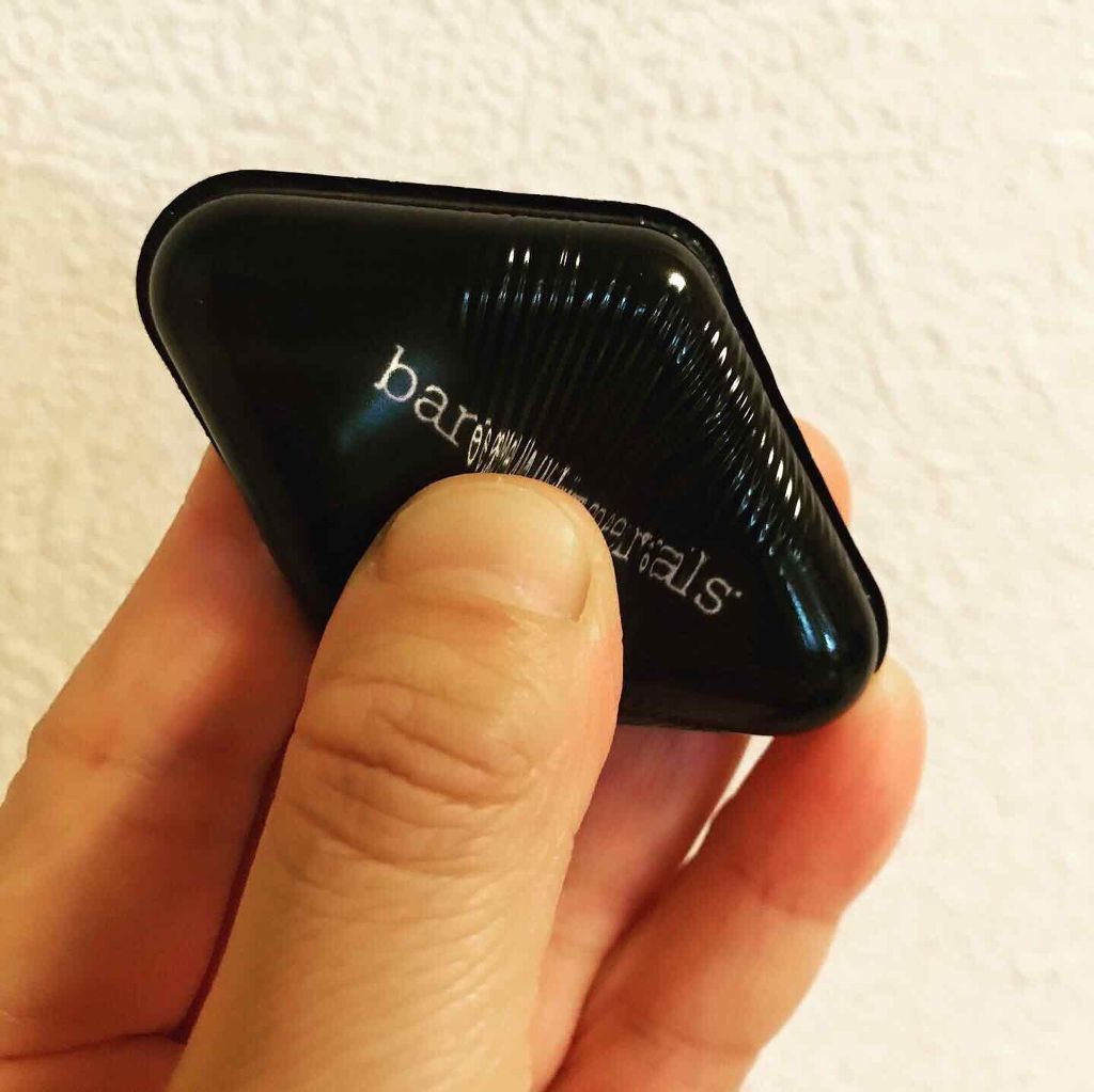 デュアルサイド シリコン ブレンダー/bareMinerals/パフ・スポンジを使ったクチコミ（2枚目）