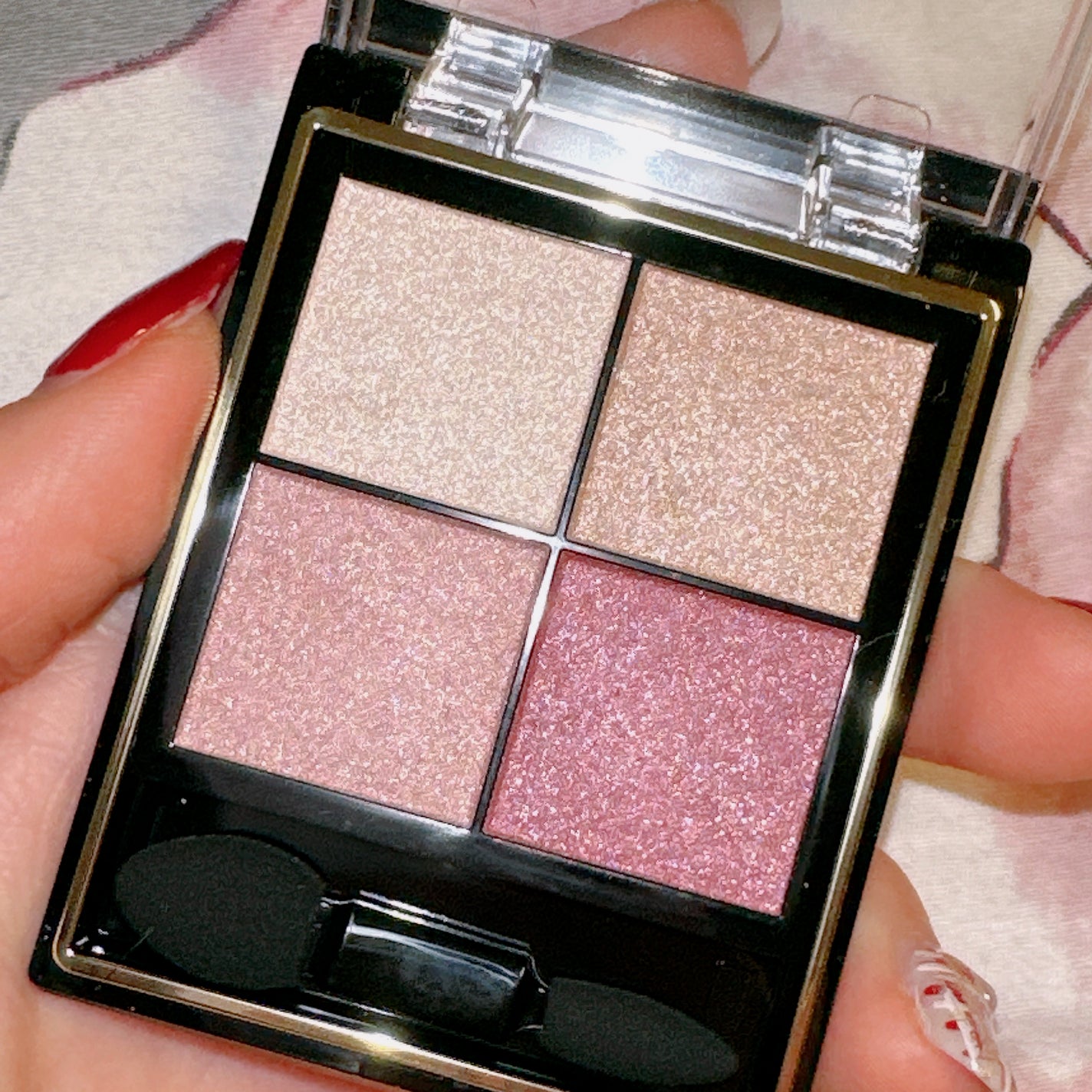 リアルクローズシャドウ/excel/アイシャドウパレットを使ったクチコミ(2枚目)