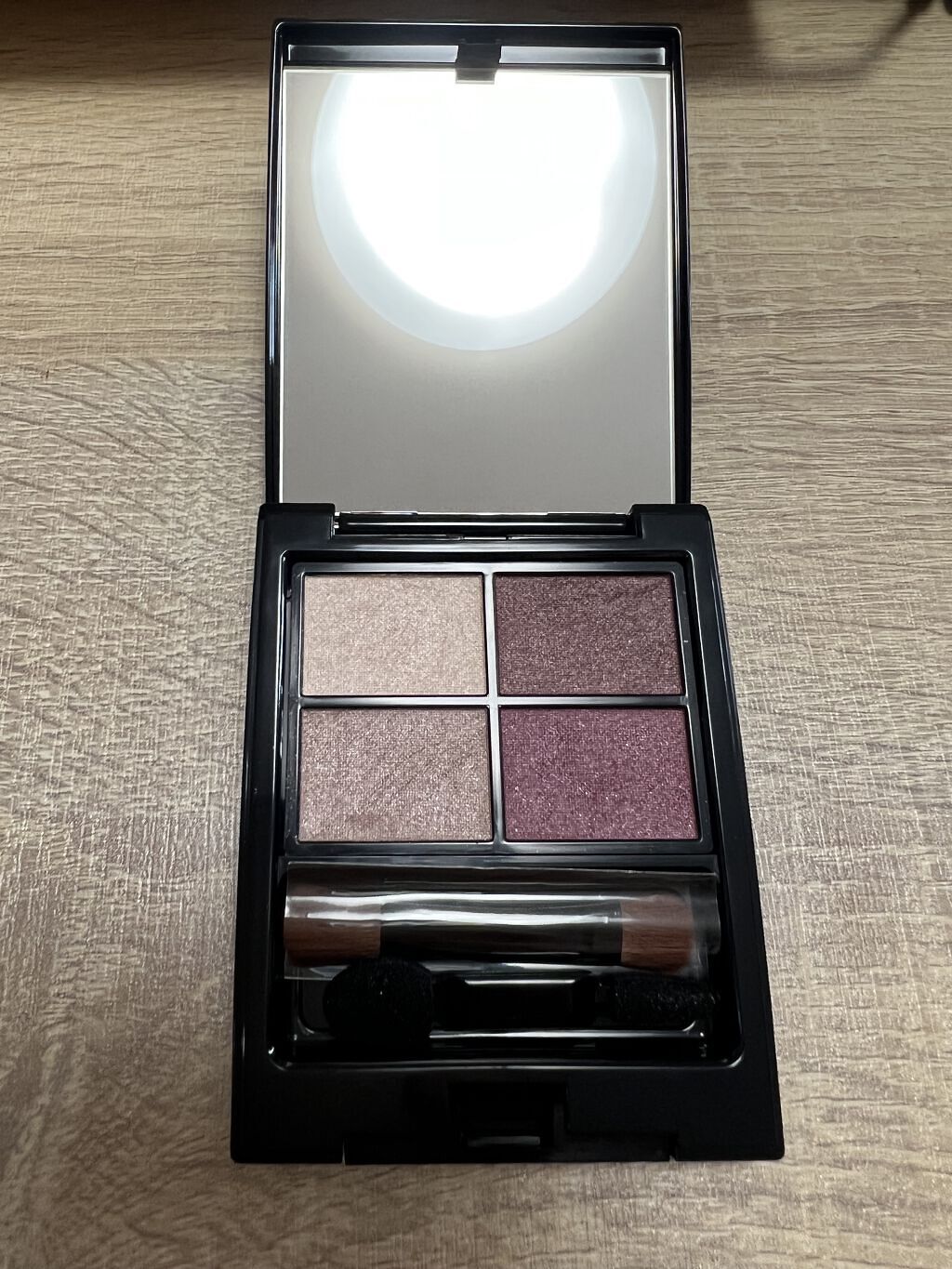 ミネラルクラッシィシャドー モーブブラウン/エトヴォス/アイシャドウパレットを使ったクチコミ（1枚目）