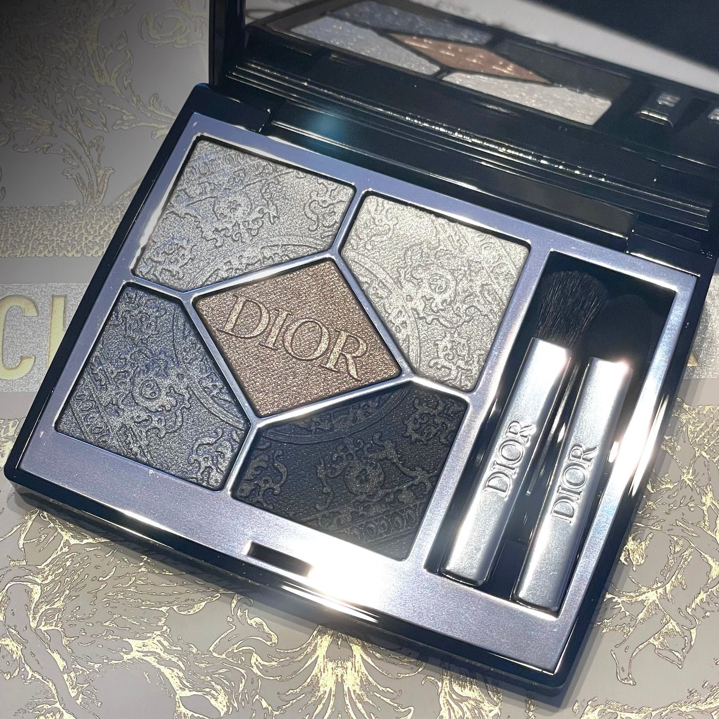 リュクス アイ & チーク パレット/BOBBI BROWN/アイシャドウパレットを使ったクチコミ(3枚目)