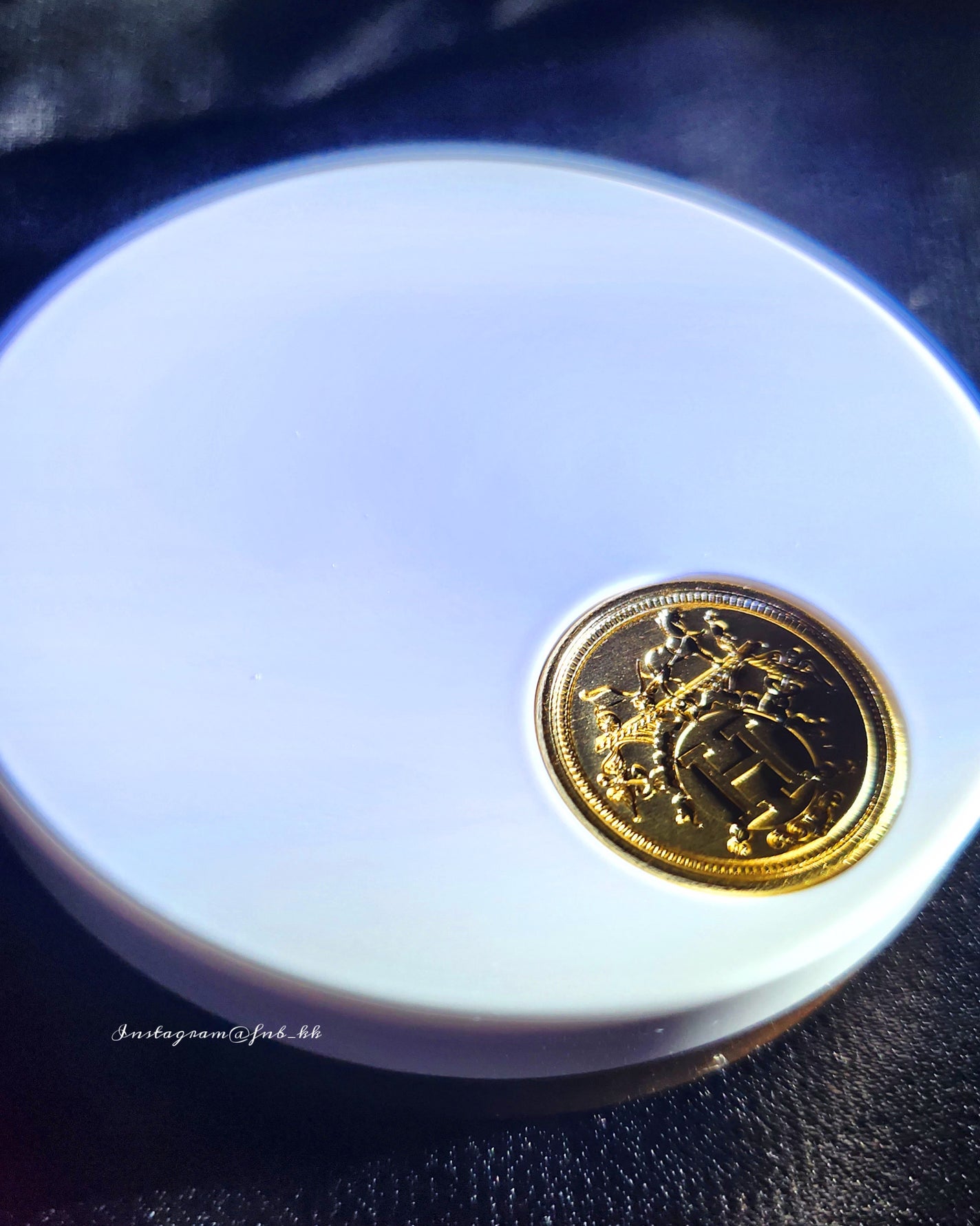 プードル オルフェーヴル フェイス&アイ イルミネイティングパウダー/エルメス/プレストパウダーを使ったクチコミ(2枚目)