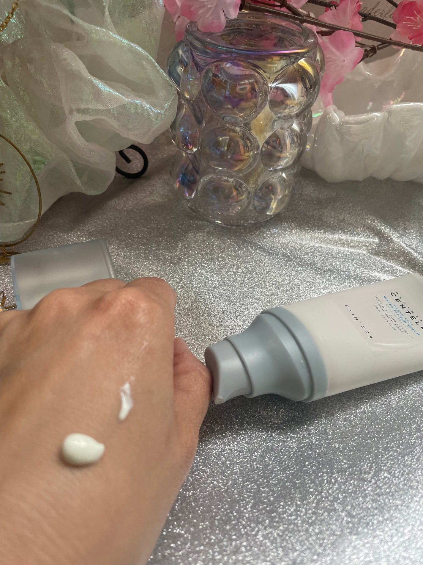 ヒアルーシカ ウォーターフィット サンセラム/SKIN1004/日焼け止めローションを使ったクチコミ(3枚目)