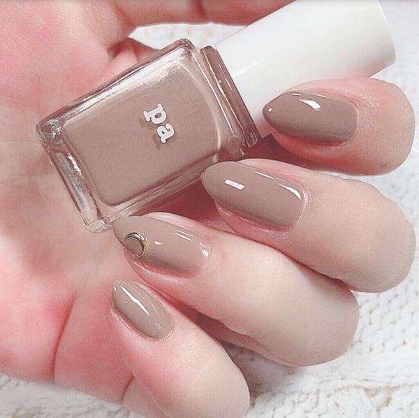 オフィスで映える!ベージュネイルの作り方≪おすすめプチプラ・デパコスポリッシュも≫