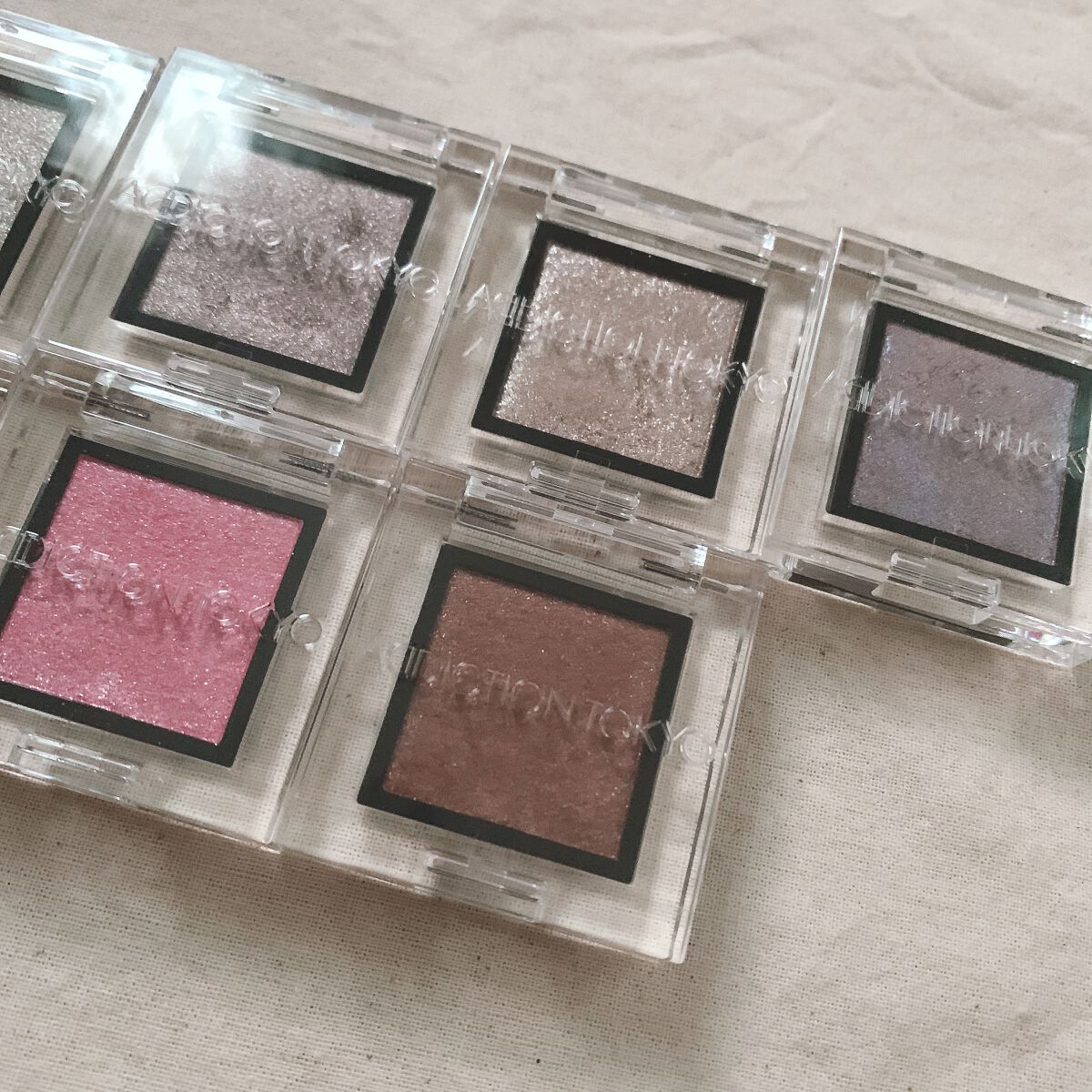 アディクション ザ アイシャドウ スパークル/ADDICTION/単色アイシャドウを使ったクチコミ(4枚目)