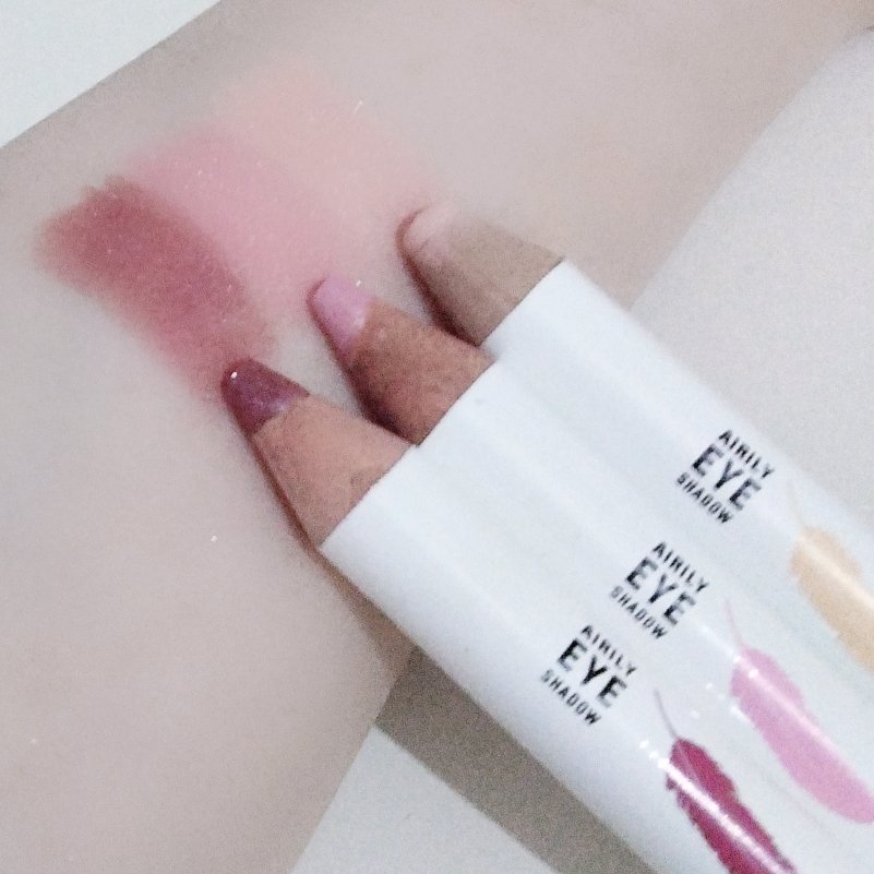 ジョイココ エアリーアイシャドウ/Joy.coco(ジョイココ)/単色アイシャドウを使ったクチコミ（2枚目）