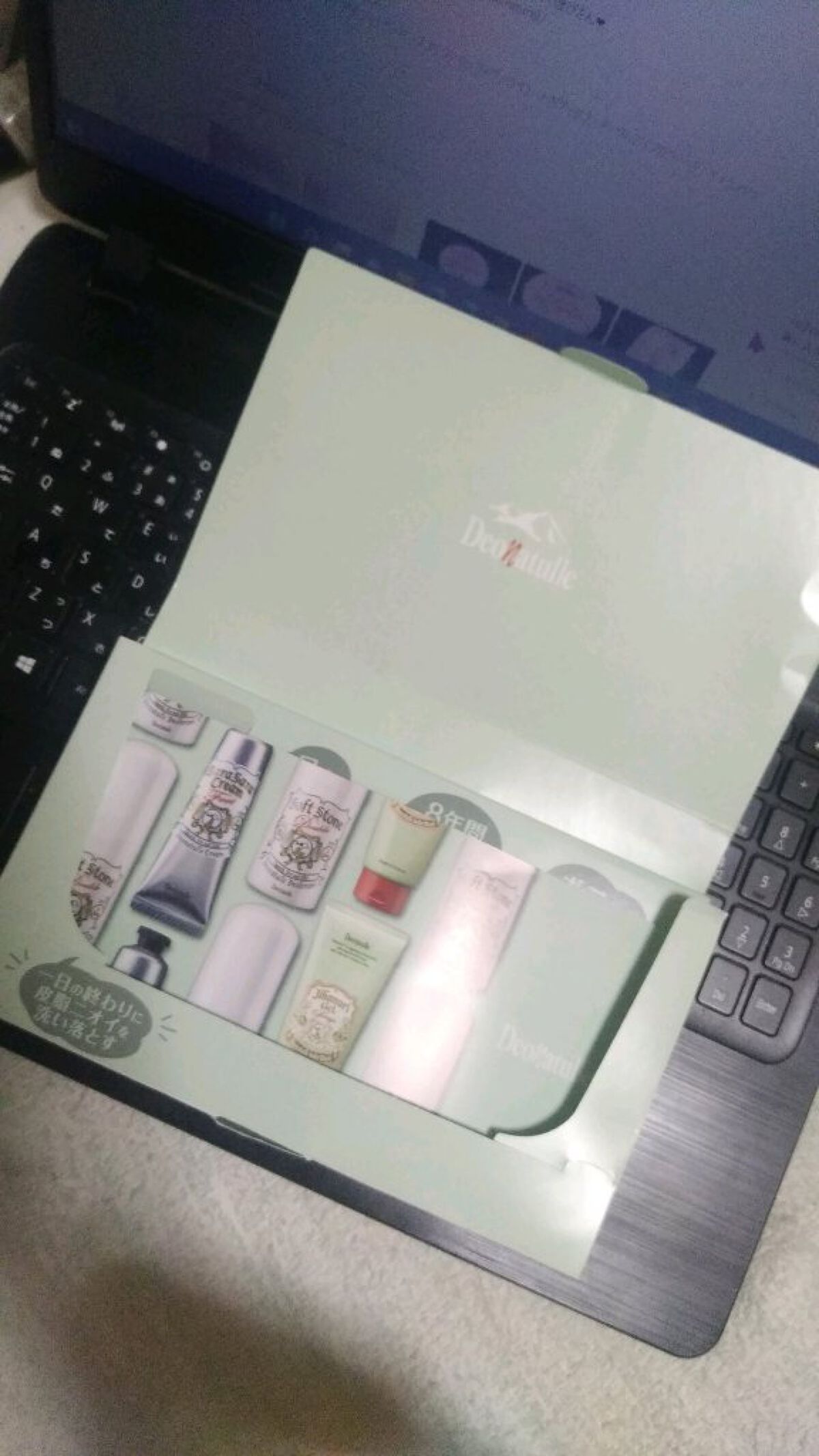 薬用さらさらデオドラントパウダー/デオナチュレ/デオドラント・制汗剤を使ったクチコミ（2枚目）