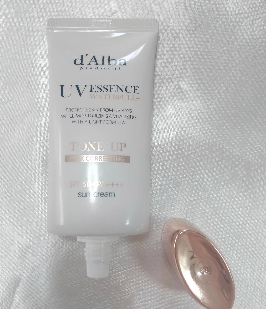 ウォータフルトーンアップサンクリーム/ダルバ/日焼け止めクリームを使ったクチコミ（3枚目）