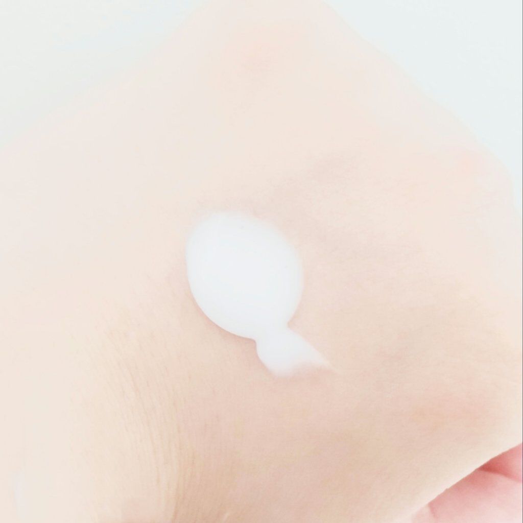 白潤プレミアム 薬用浸透美白化粧水(しっとりタイプ)/肌ラボ/化粧水を使ったクチコミ(6枚目)