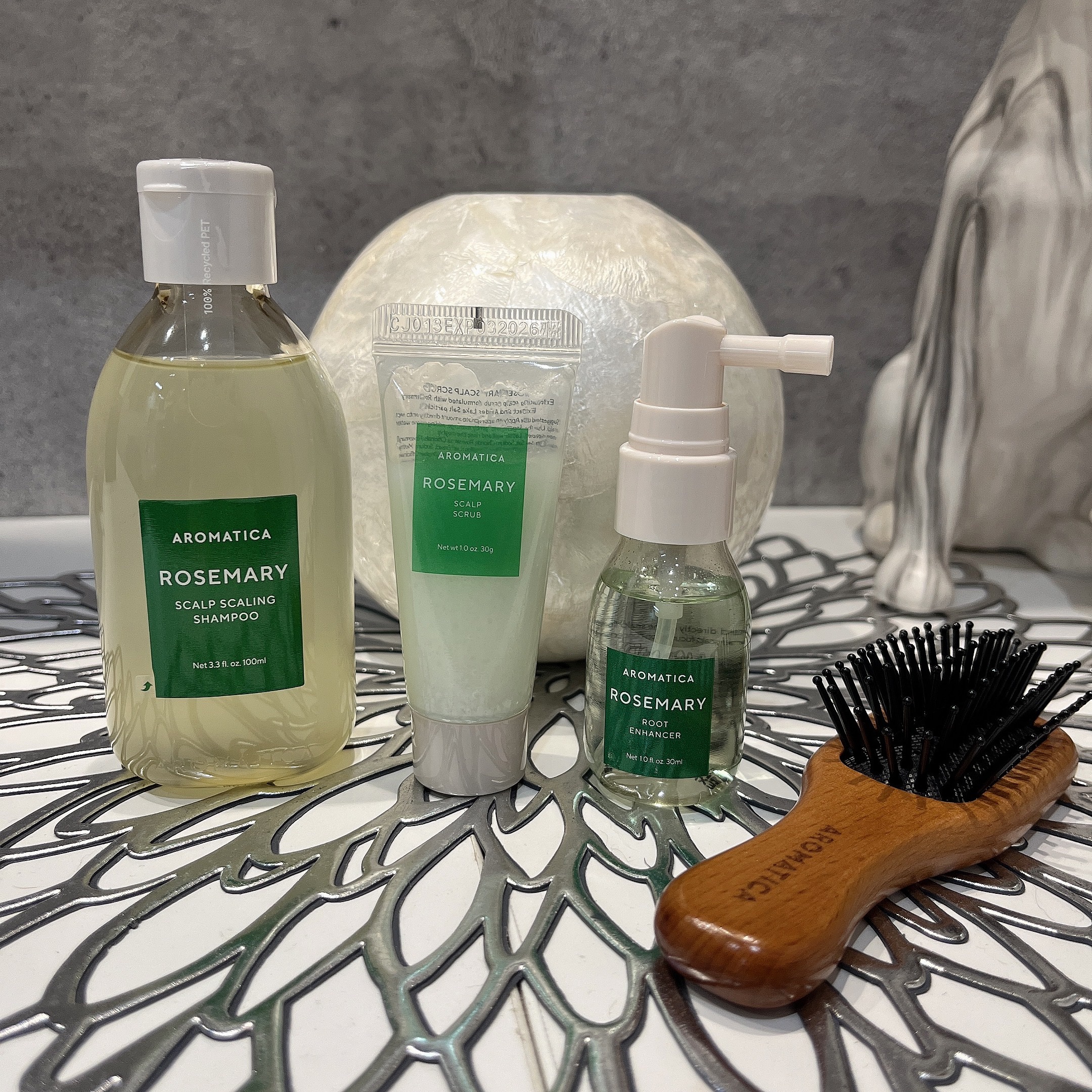 ローズマリー スカルプ スクラブ/AROMATICA/ヘッドスクラブを使ったクチコミ（1枚目）