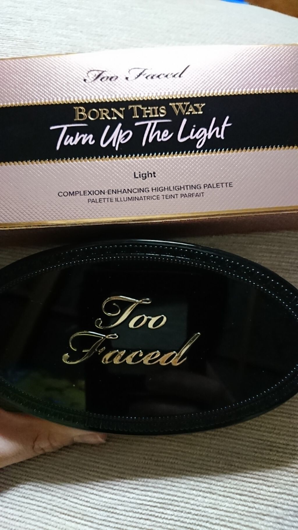 ボーン ディス ウェイ ターン アップ ザ ライト ハイライティング パレット/Too Faced/プレストパウダーを使ったクチコミ(1枚目)