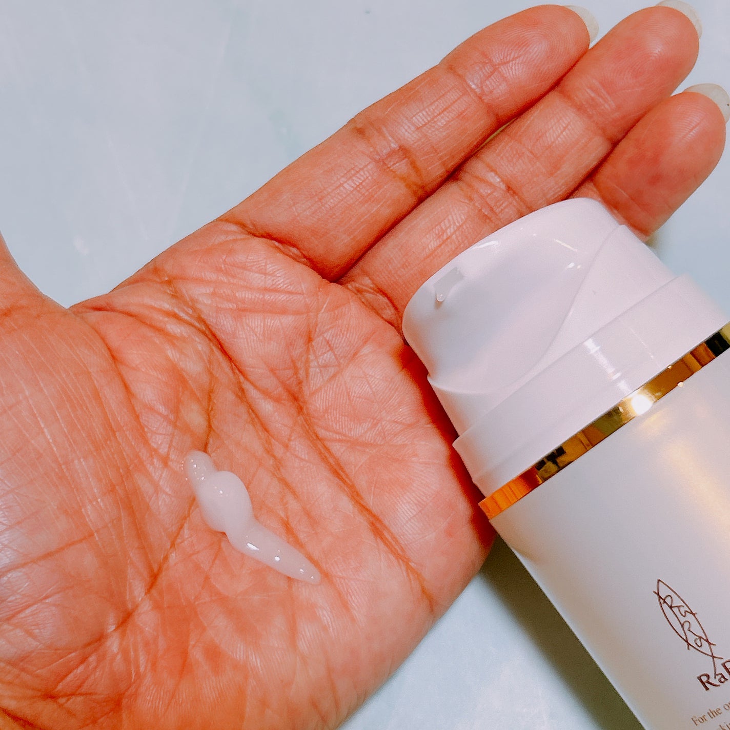 天使のララ モイスチャーゲルⅡ/エミネット/オールインワン化粧品を使ったクチコミ(2枚目)