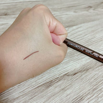 スキルレスライナー/LUMIURGLAS/リキッドアイライナーを使ったクチコミ(2枚目)