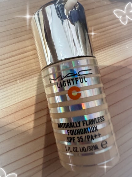 ライトフル C+ ナチュラリー フローレス SPF 35 ファンデーション/M・A・C/リキッドファンデーションを使ったクチコミ(1枚目)
