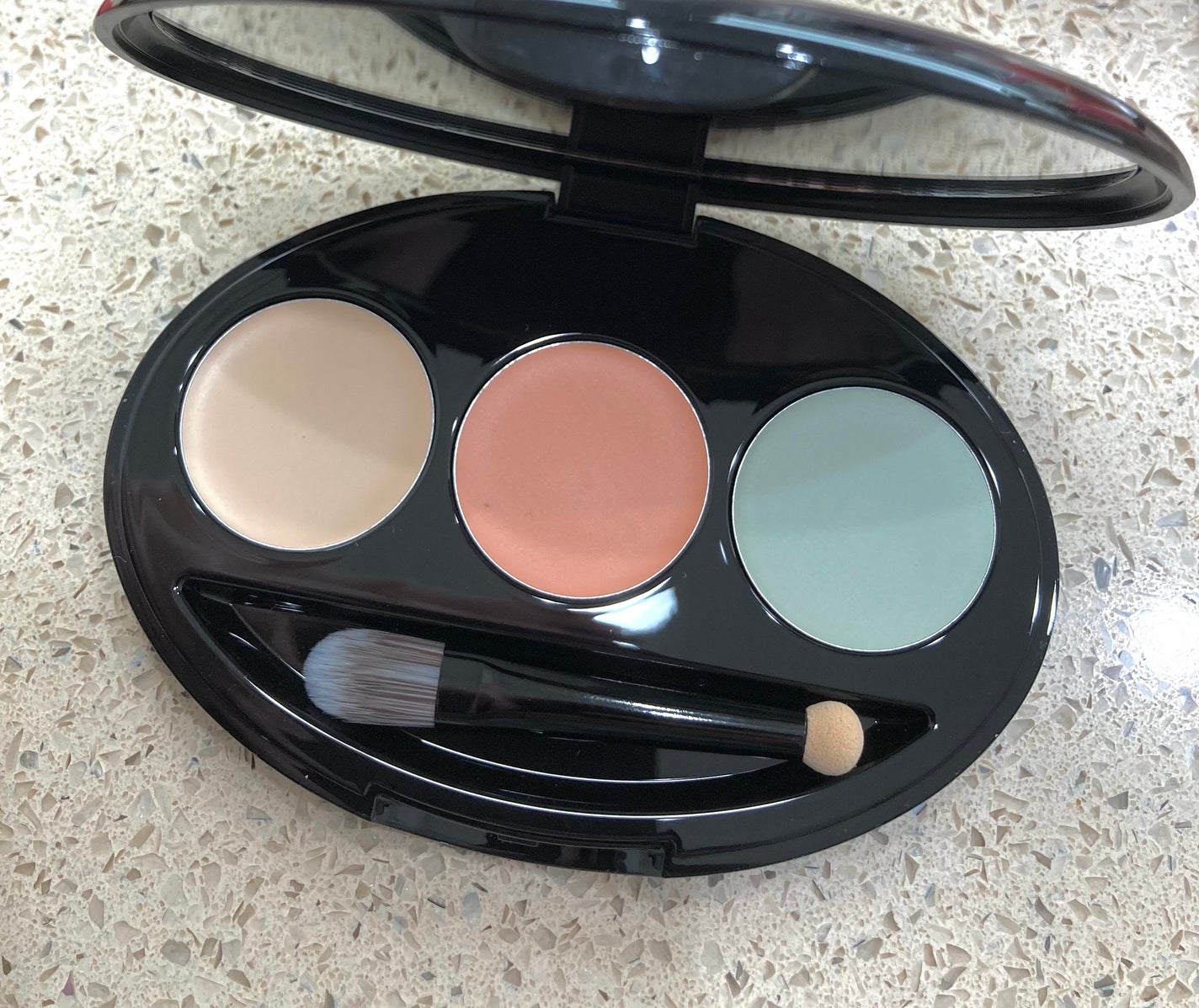 マスクフィット コンシーラーパレット/TIRTIR(ティルティル)/パレットコンシーラーを使ったクチコミ(1枚目)