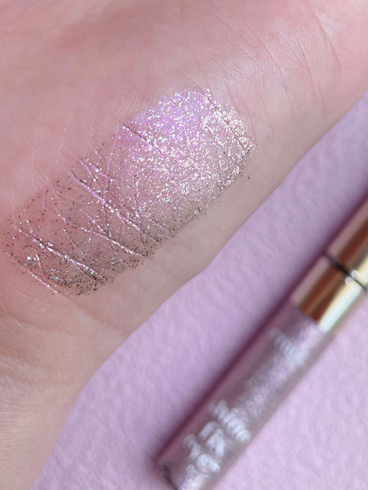 シャインフィックス アイズグリッター/ETUDE/グリッターを使ったクチコミ(4枚目)