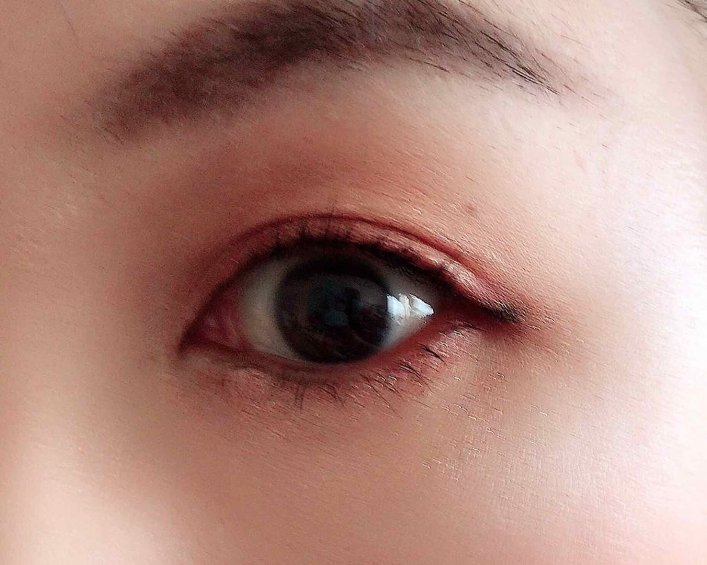 グリッタープリズム シャドウ/MISSHA/グリッターを使ったクチコミ（2枚目）