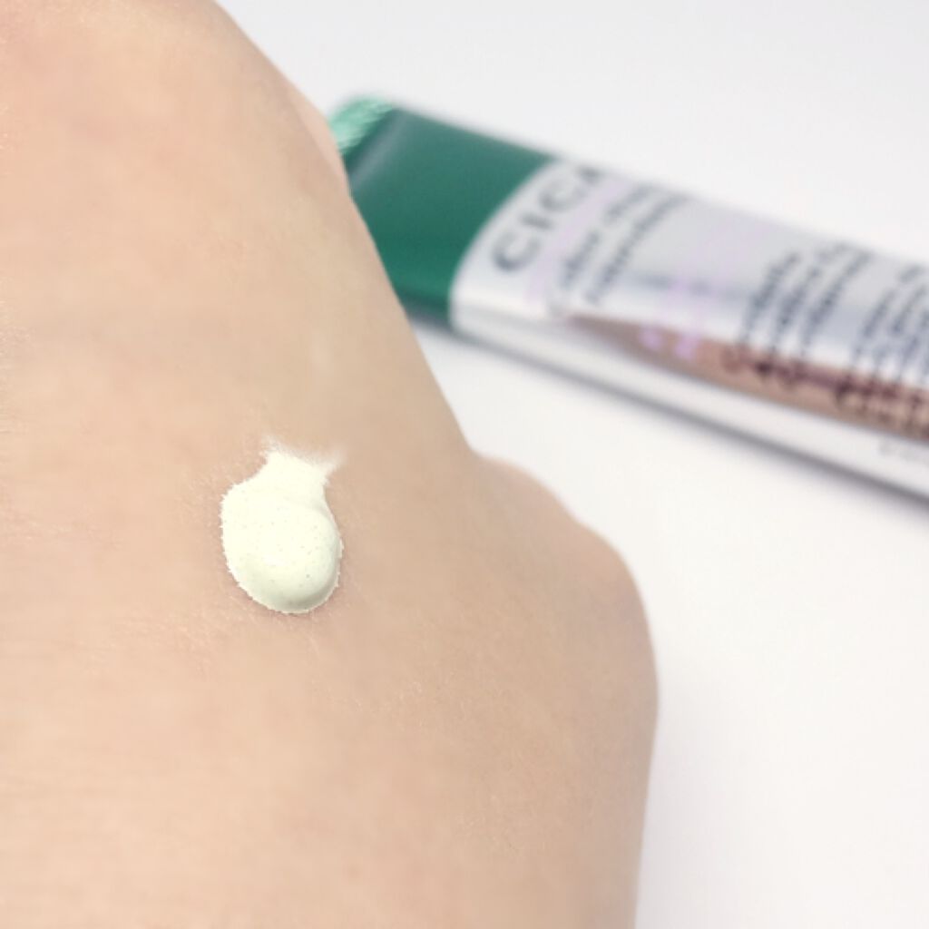 CICAカラーチェンジファンデーションD/DAISO/化粧下地を使ったクチコミ（2枚目）