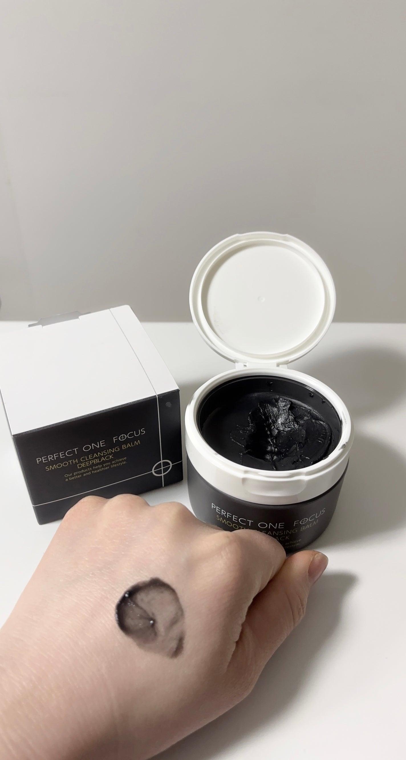 パーフェクトワンフォーカス スムースクレンジングバーム ディープブラック/PERFECT ONE FOCUS/クレンジングバームを使ったクチコミ(3枚目)