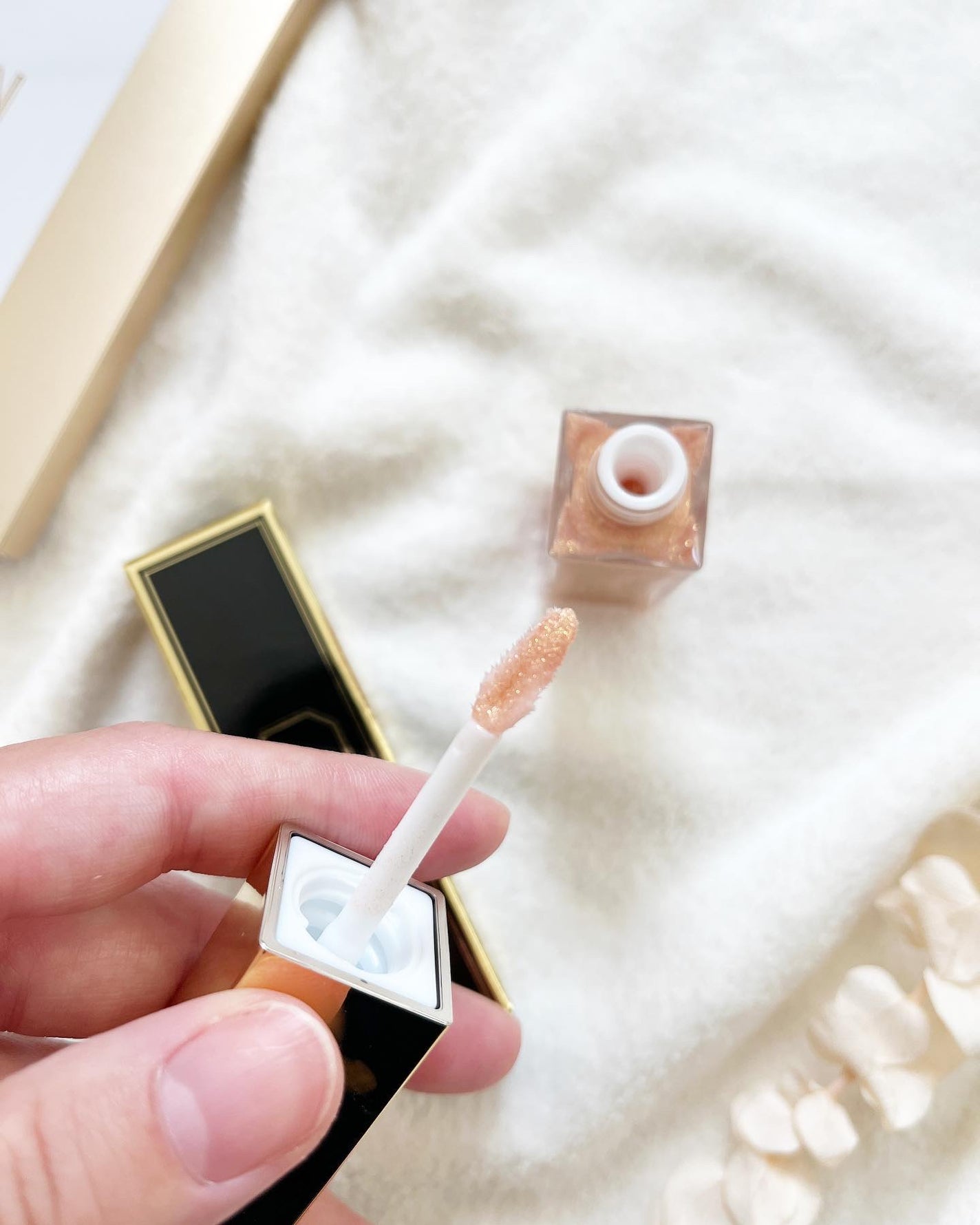 ラ・メイクハイアルアイズ/H×H/ジェル・クリームアイシャドウを使ったクチコミ(2枚目)